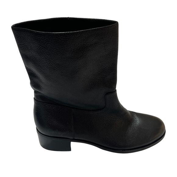 7-93 MICHAEL KORS Collection Pierce Ankle Boot Tumbled Leather Black Size 6M - Picture 2 of 8